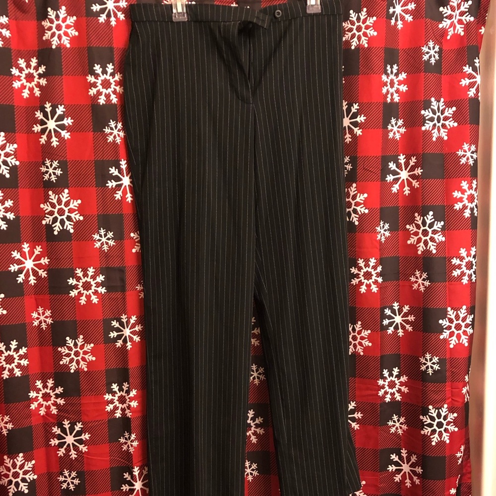 HAGGER PINSTRIPE DRESS PANTS
